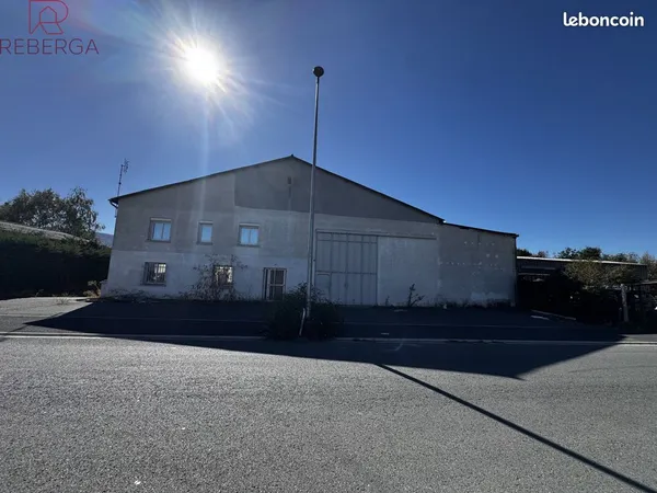 Local 800 m² Mazamet