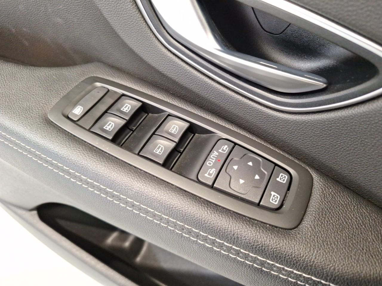Renault Scenic grand scenic tce 140 fap edc - 21 sl black edition — photo 22