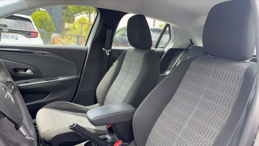Opel Corsa 1.2 Turbo 100 - Elegance Business – 2023 – 82490 km – Essence – Boîte Manuelle — photo 6