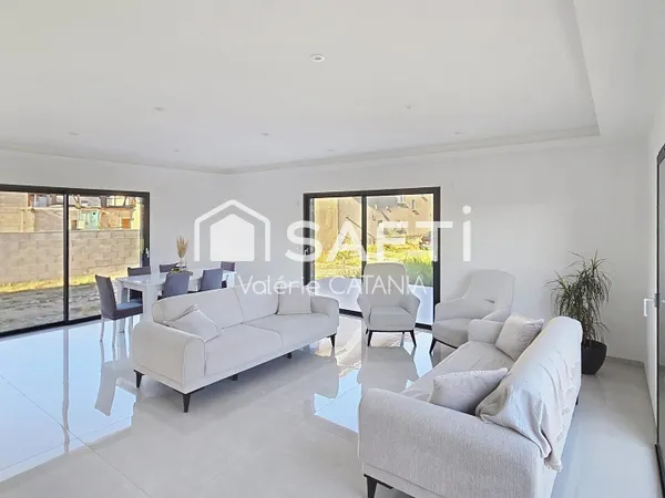 Saint-Etienne de st Geoirs, Maison contemporaine de plain-pied - 125 m² - Terrain 675 m²
