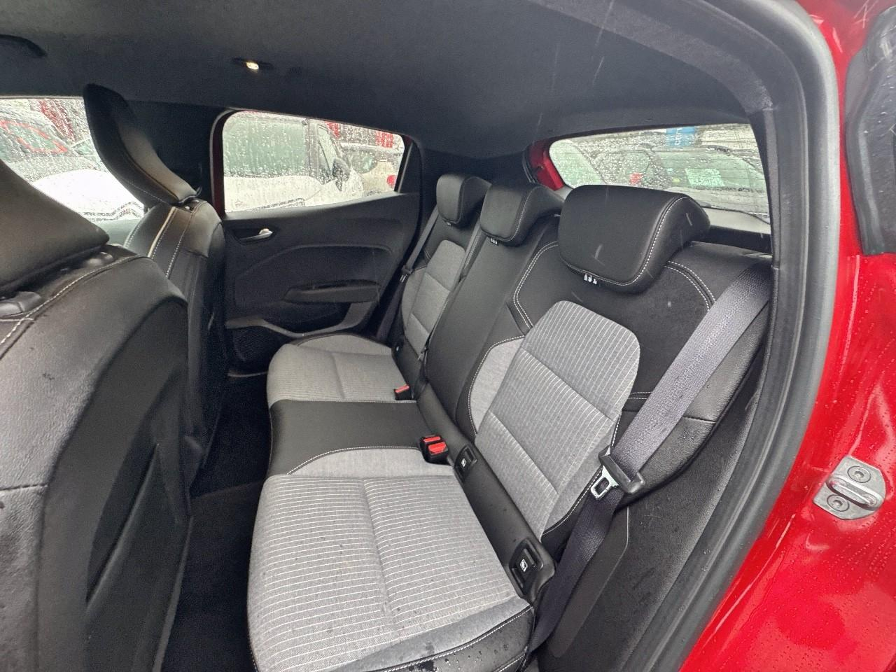 Renault Clio tce 90 ch gsr2 techno — photo 19