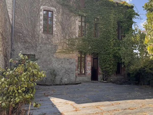 Maison 7 pièces 203 m²