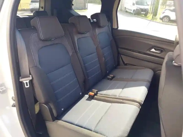 Dacia Jogger eco-g 120 auto 7 pl — photo 16