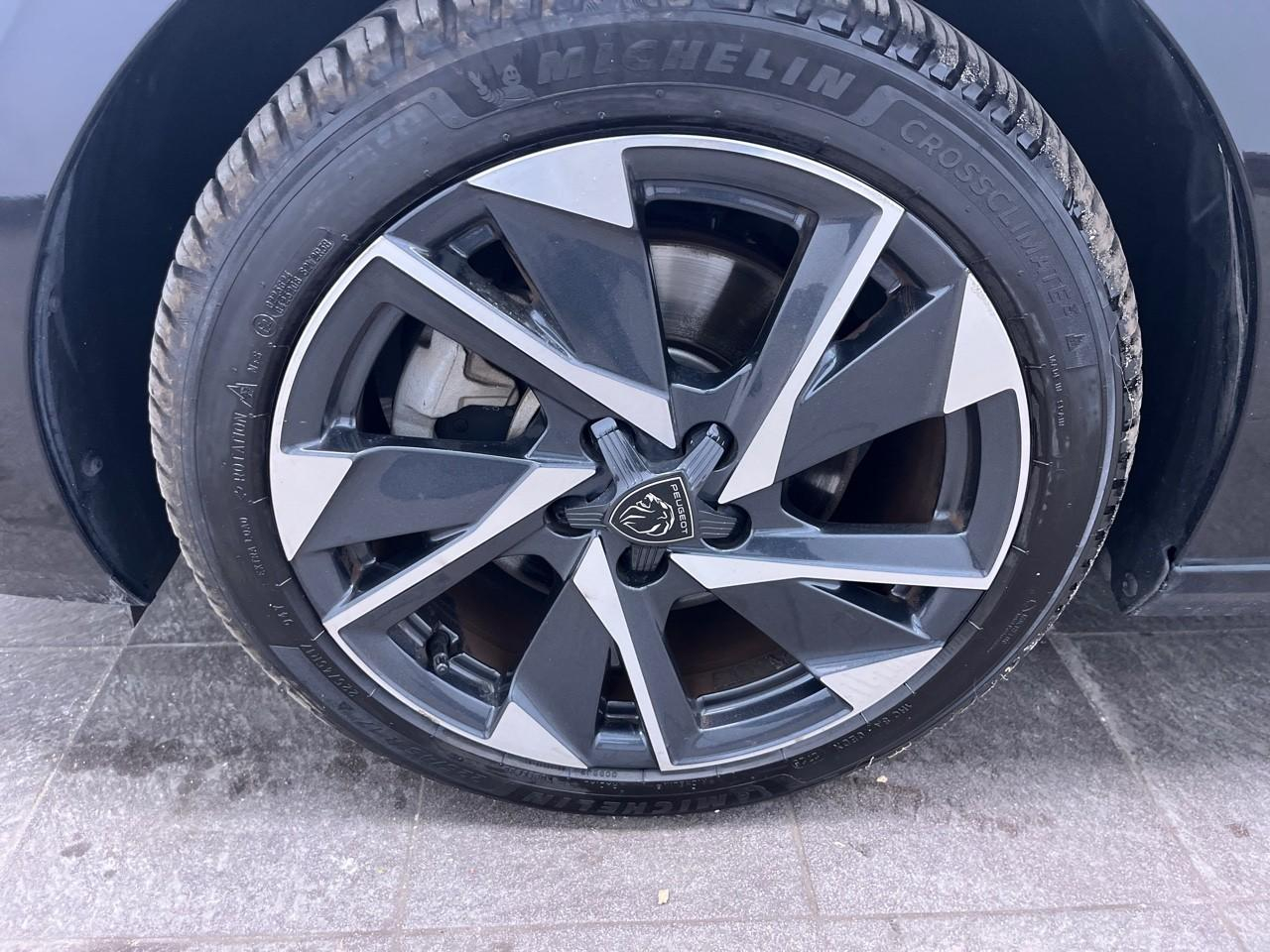 Peugeot 308 sw bluehdi 130ch s&s eat8 allure — photo 11