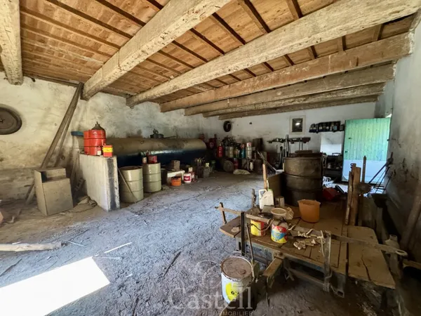 Grange 1 pièce 100 m²
