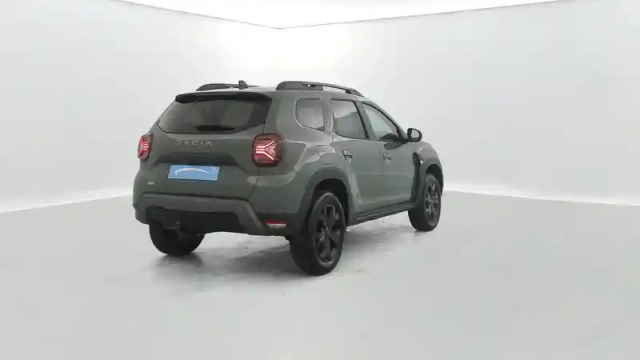 Dacia Duster eco-g 100 4x2 — photo 14