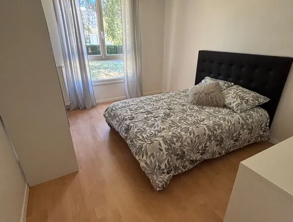 Chambre meublée de 12m2
