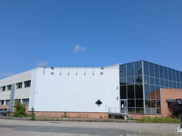 Local d'activité 282 m² - Val-de-Reuil - 3 min de l'A13