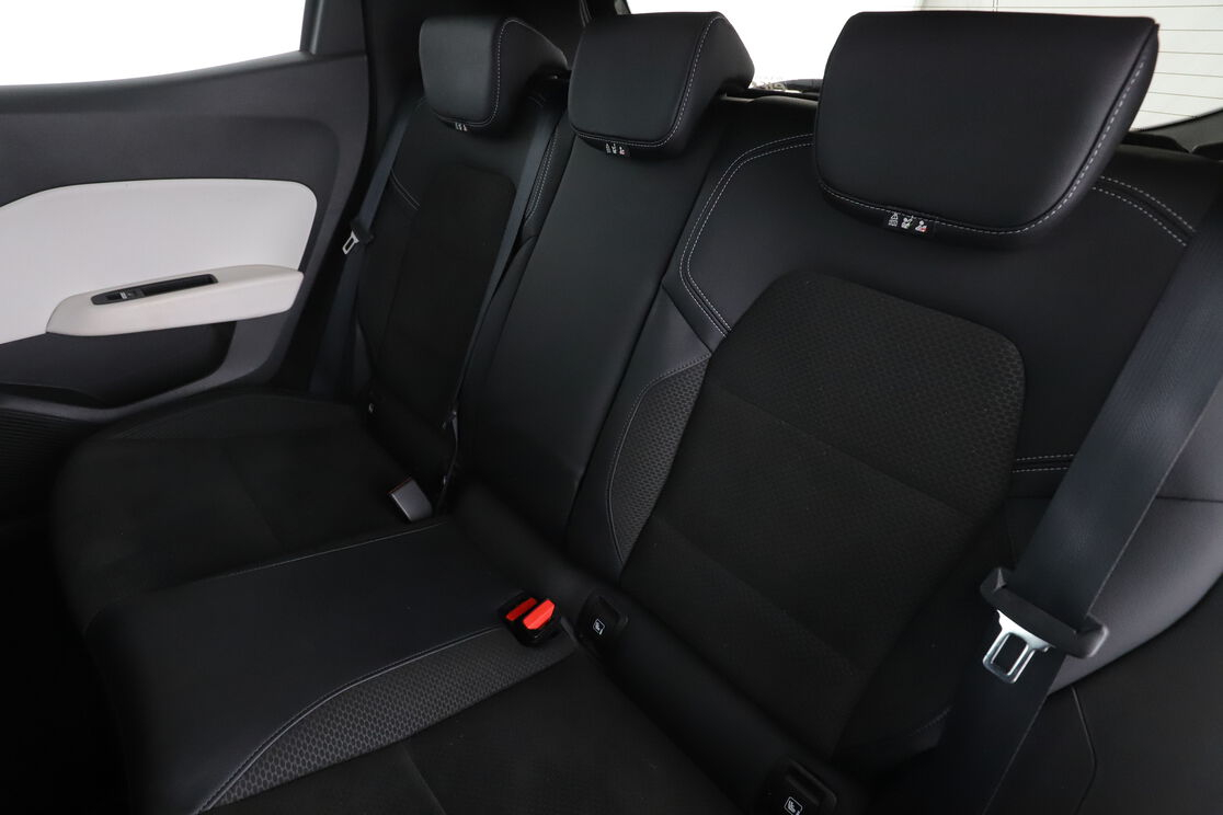 Renault Clio 1.3 TCe Intens EDC — photo 13