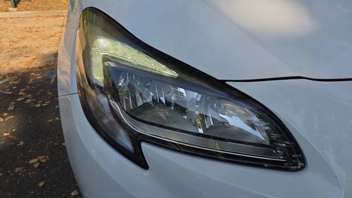 Opel Corsa 1.4 90 - Design 120 Ans – 2019 – 136739 km – Essence – Boîte Manuelle — photo 14