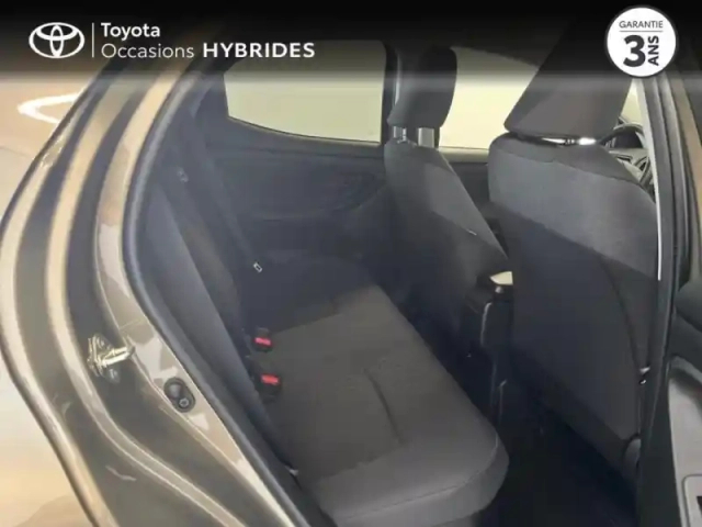 Toyota Yaris 116h design 5p my22 — photo 7