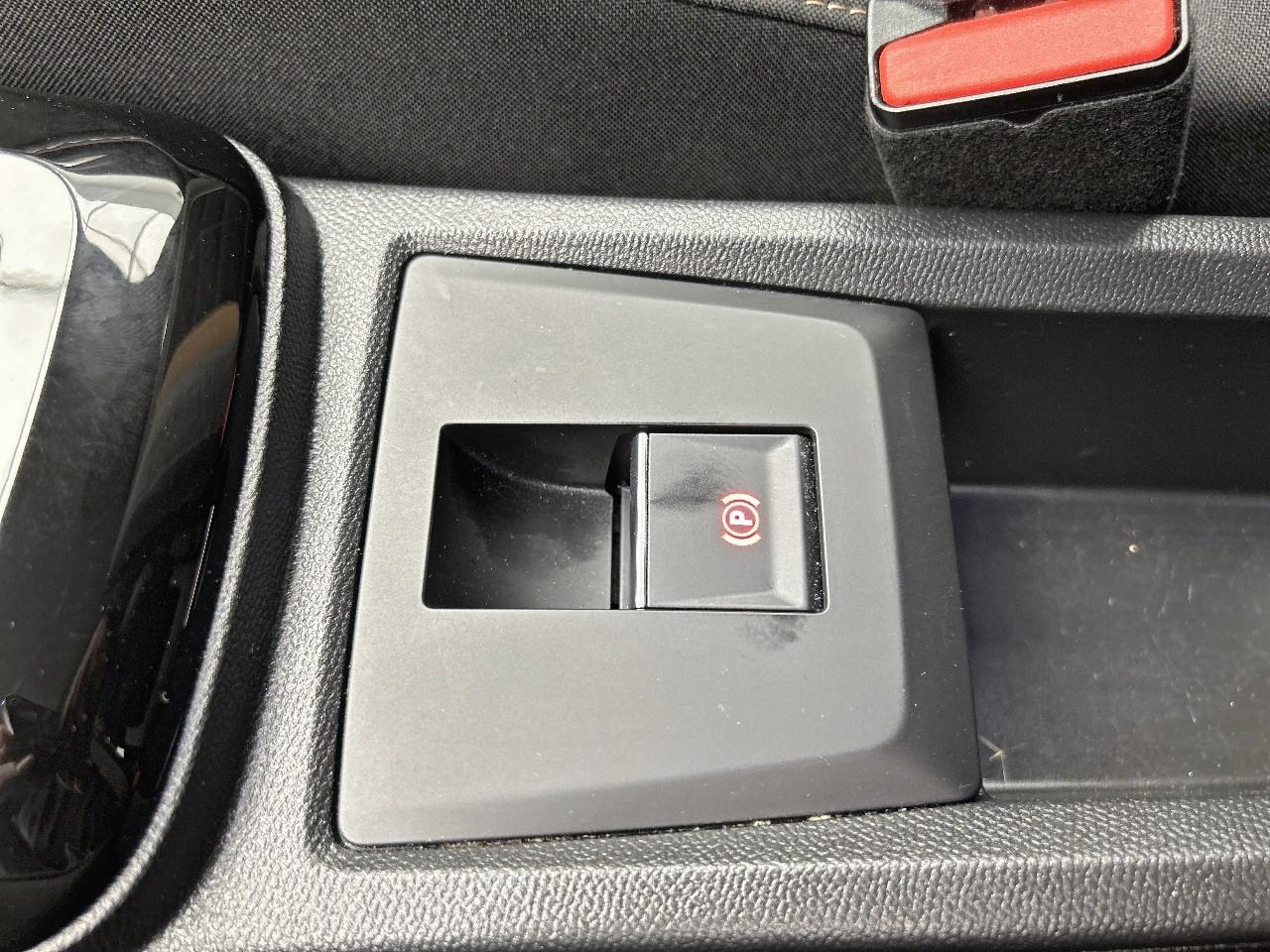 Citroën C3 Aircross hybride 145 ch aut plus — photo 18