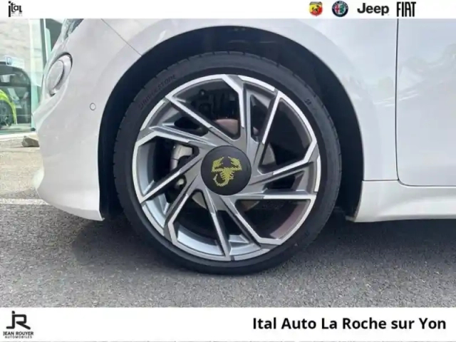 Abarth 500 e 155ch 42kwh turismo 4cv — photo 10