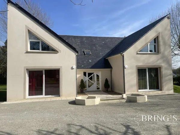 Maison 5 pièces 151 m²