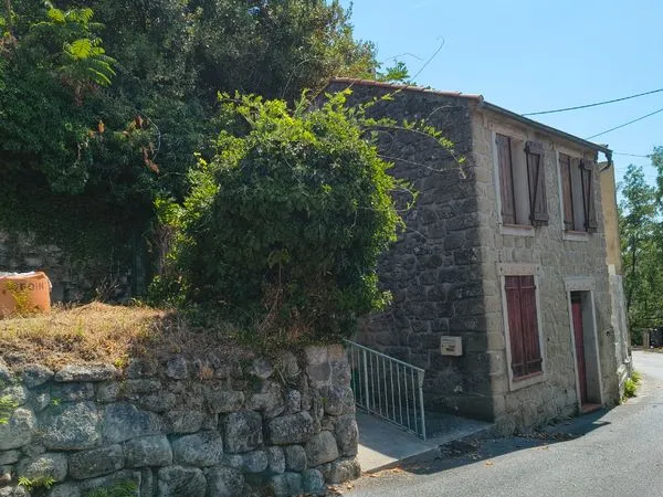 Vend studio berre les alpes