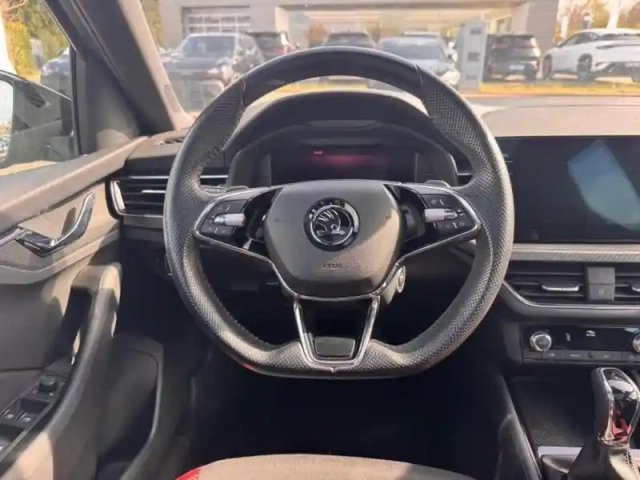 Skoda Kamiq 1.0 tsi evo 110ch monte-carlo dsg7 — photo 13