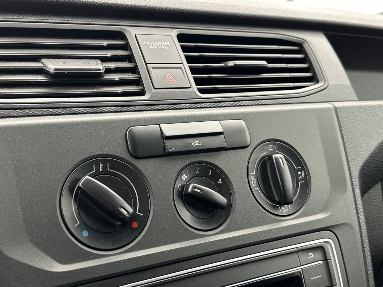 Volkswagen Caddy van 2.0 tdi 75 bvm5 business line — photo 23