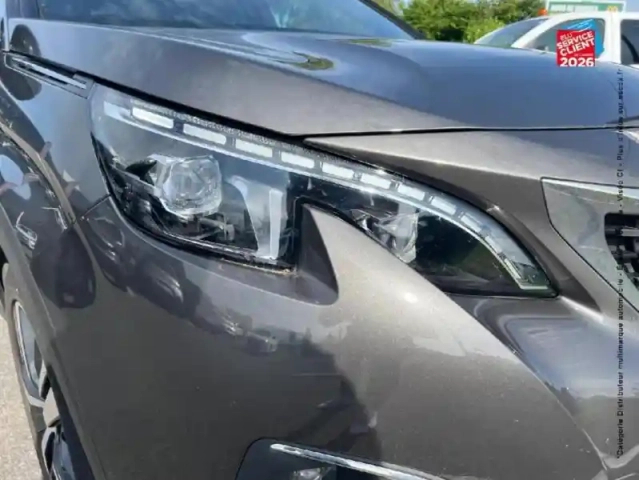 Peugeot 3008 1.5 bluehdi 130ch e6.c gt line s&amp;s — photo 13