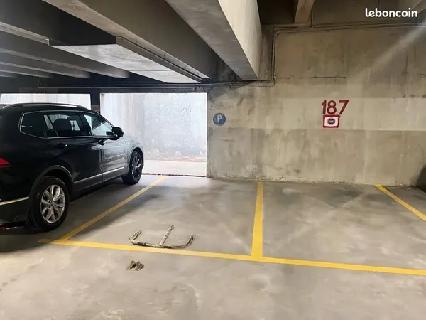 Location parking Paris 13