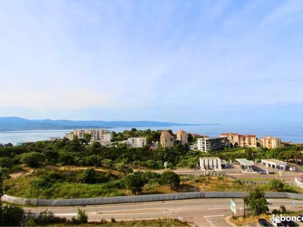2 pièces 44 m² prêt à vivre + parking - Aspretto