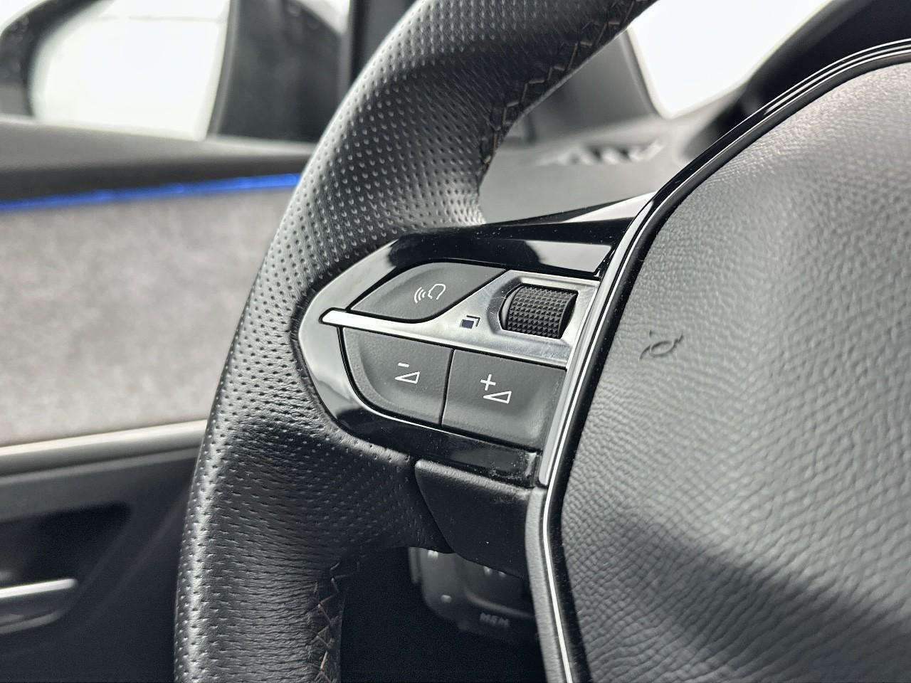 Peugeot 3008 puretech 130ch s&s bvm6 gt — photo 18