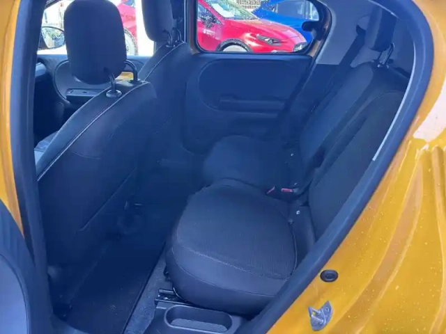 Renault Twingo e-tech electrique 80 ch autonomie urbaine — photo 14