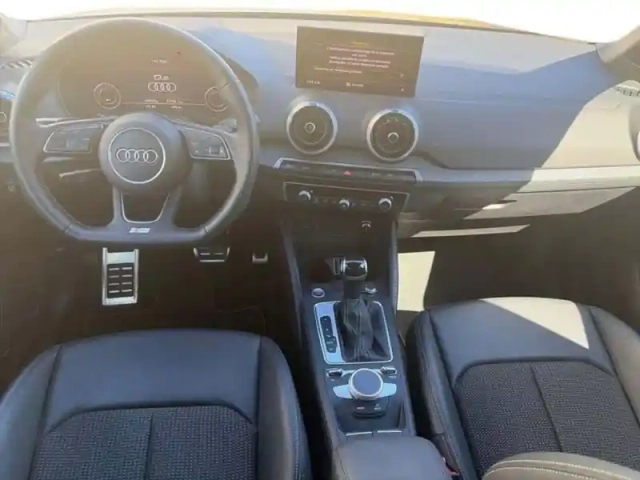 Audi Q2 35 tfsi 150 s tronic 7 s line plus — photo 8