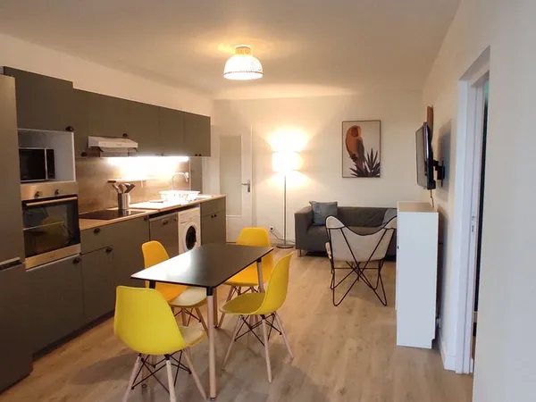 Appartement meublé tout confort 4 pièces 98 m2