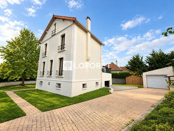 Maison 7 pièces 140 m²