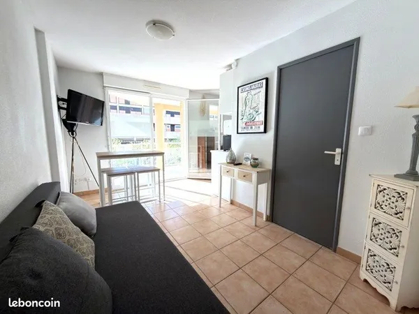 T2 50 m de la plage
