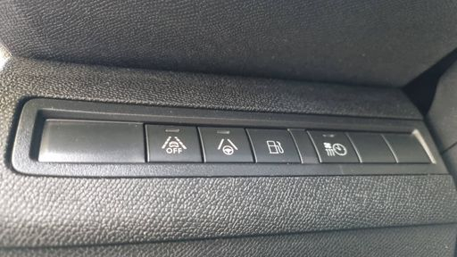 Peugeot 3008 1.6 THP 300 Hybrid4 EAT8 - Gt Pack – 2021 – 57500 km – Hybride rechargeable – Boîte Automatique — photo 16