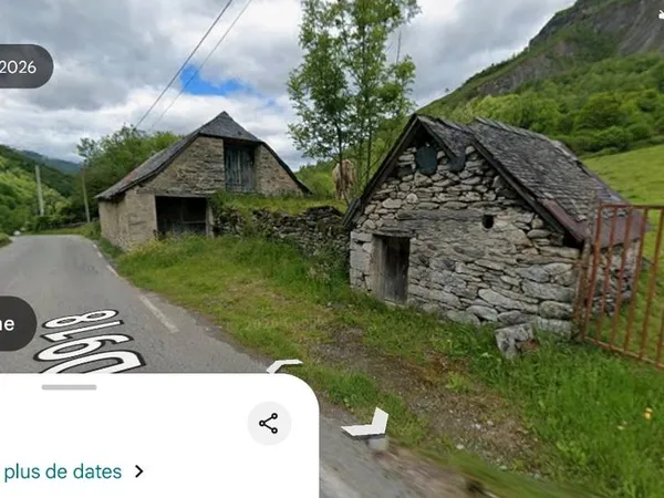 Grange route de Gourette