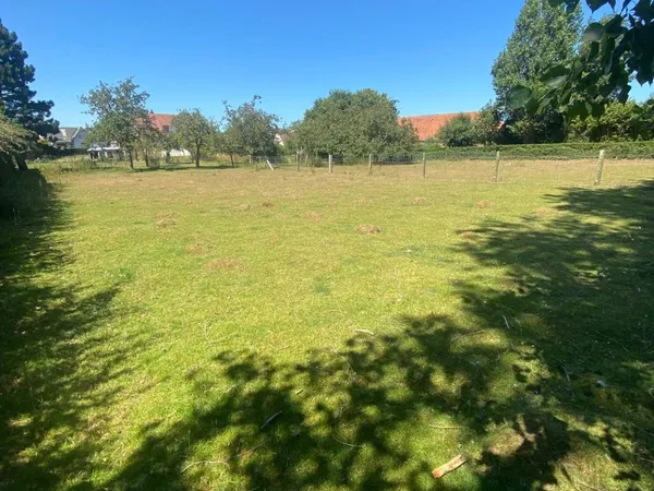 Terrain 1286 m²