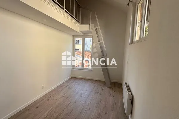 Studio 1 pièce 15 m²