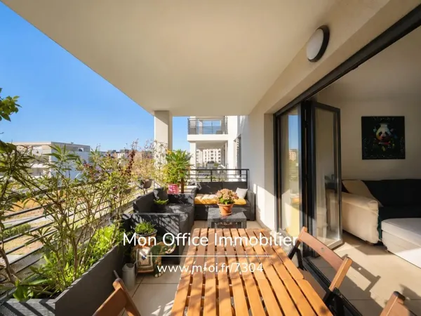 Vends appartement - 67 m² - 3 pièces, 2 chambres - Aix-en-Provence 13100