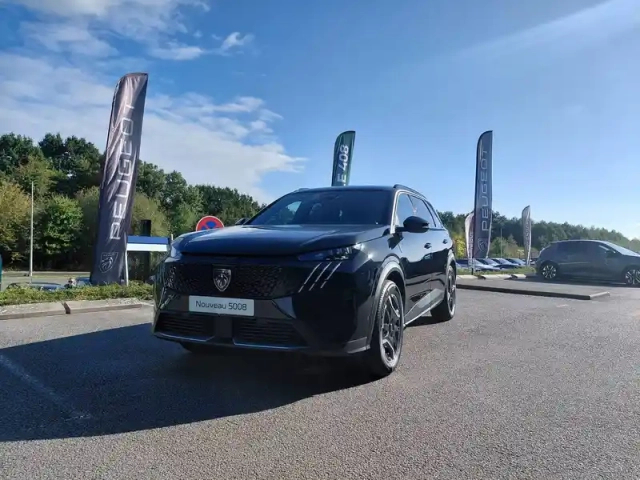 Peugeot 5008 plug-in hybrid 225 ch e-dcs7