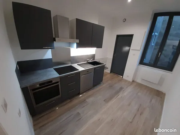 53m2 Rue Clovis Hugues