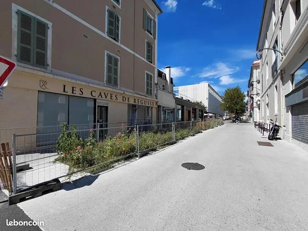 Local commercial 60 m²