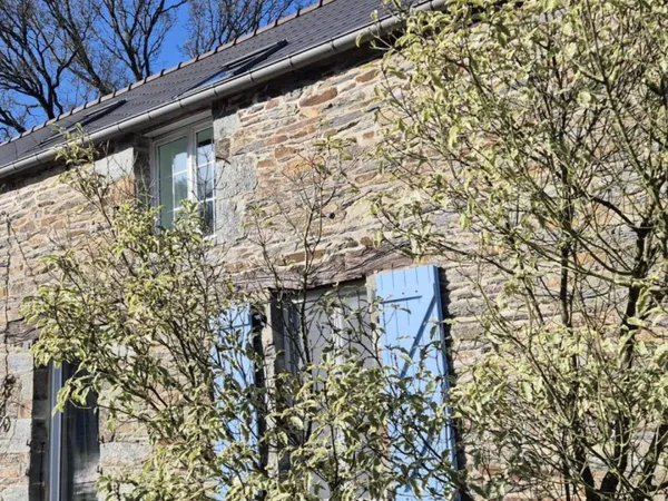 Authenticité des vieilles pierres et tout le confort moderne à l'intérieur.