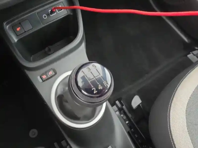 Renault Twingo iii sce 65 — photo 222