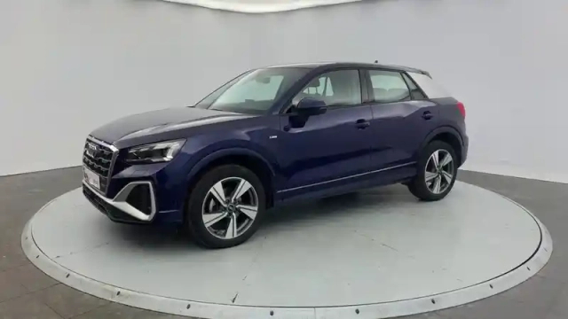 Audi Q2 35 tdi 150 s tronic 7 s line — photo 5