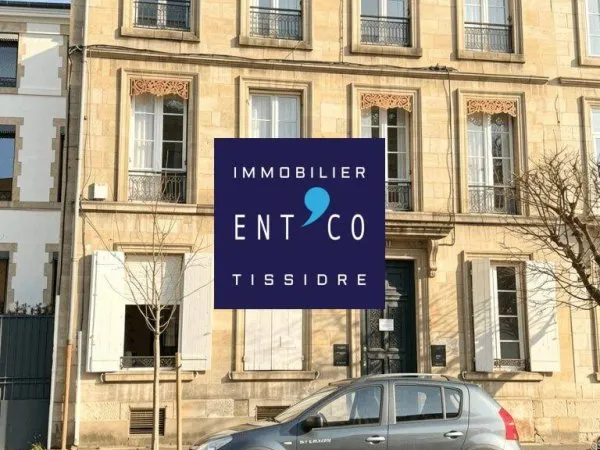 Bureau 246 m²