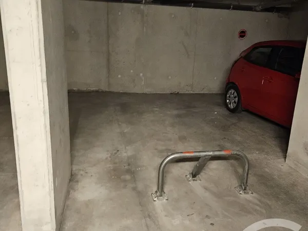 Parking 14 m²