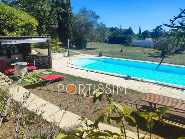 Villa 5 pièces 175 m²