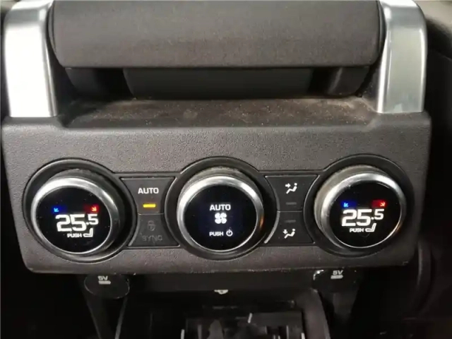 Land Rover Discovery mark i sd4 2.0 240 ch — photo 31