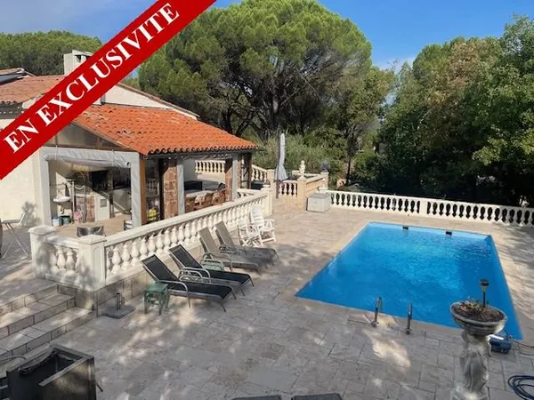 Villa individuelle 3 chambres sur 5300 m² de terrain