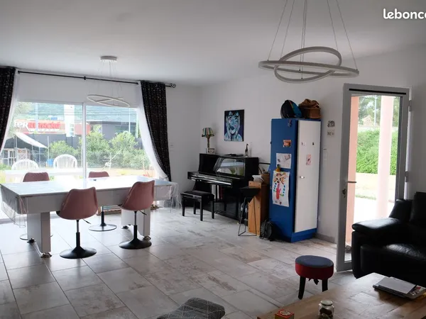 Maison de plain pied sur Nyons même