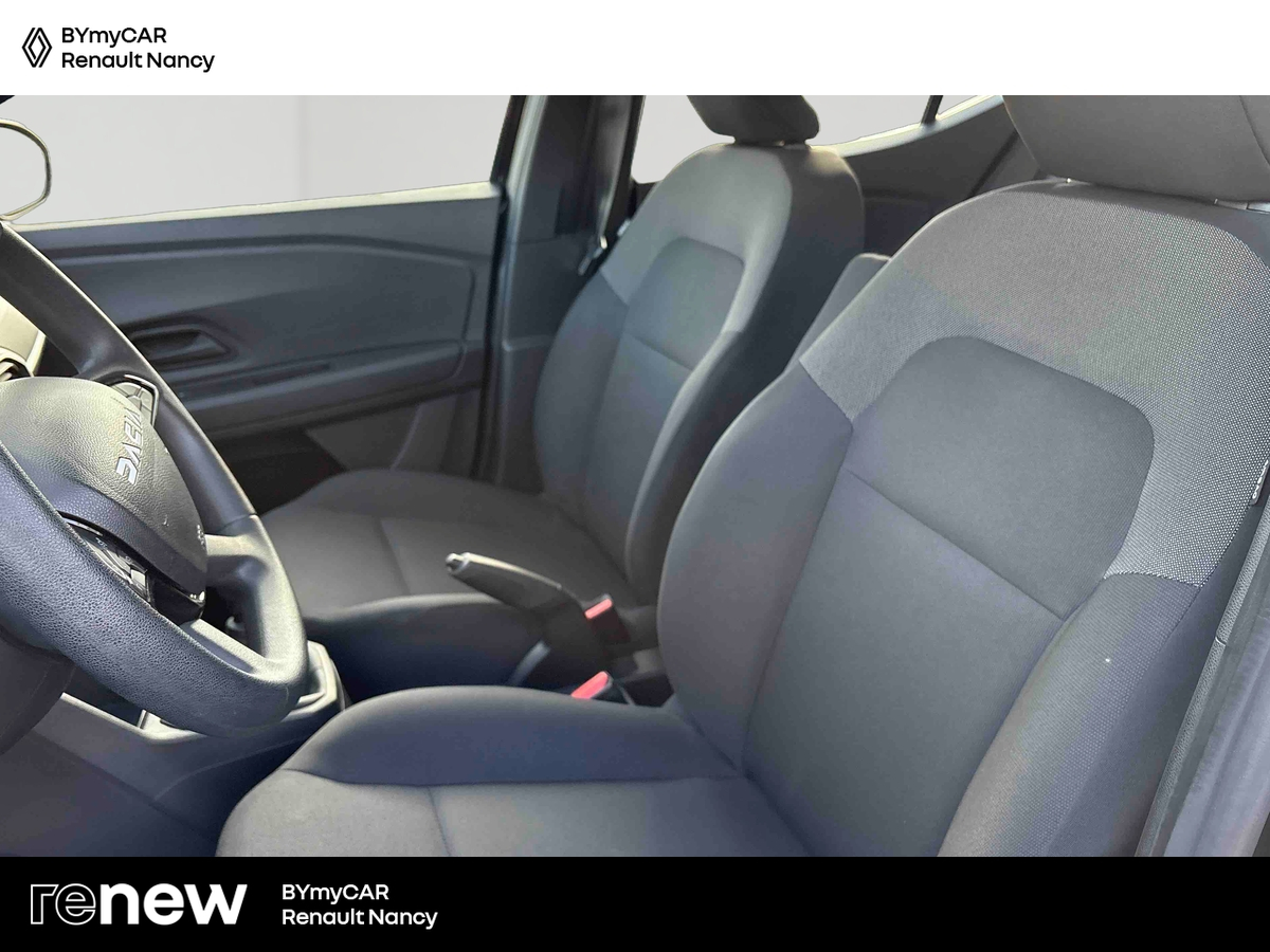 Dacia Sandero ECO-G 100 — photo 11