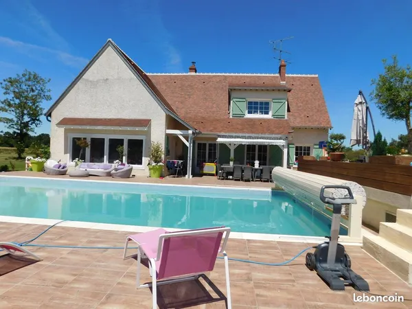 Propriété 7 pièces 210 m²