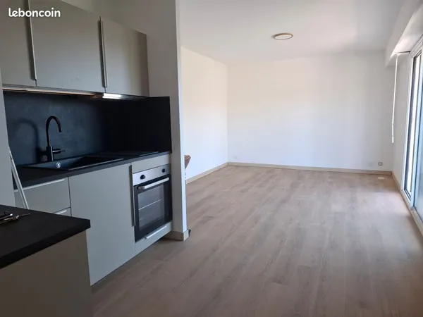 Studio 1 pièce 24 m²